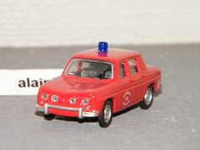 RENAULT R8 S POMPIERS DEP 69