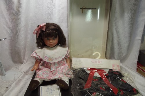Vintage 1994 corolle doll - 17",