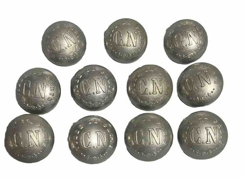 Boutons anciens crédit - boutons,