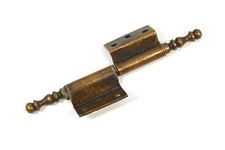 Charnières anciennes