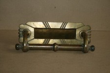 Poignée de porte ancienne en bronze avec battant pour lettres