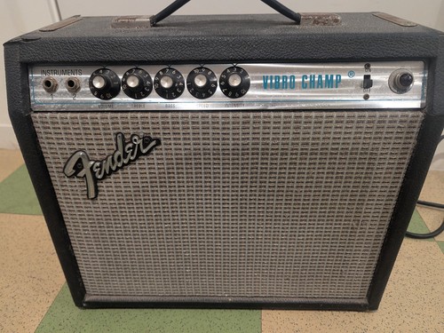 Fender vibro champ guitar - vibro,