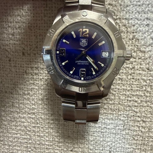 Montre quartz exclusive - montre,