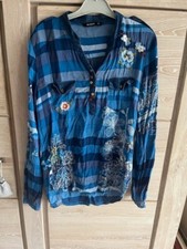 Chemise Desigual taille XS