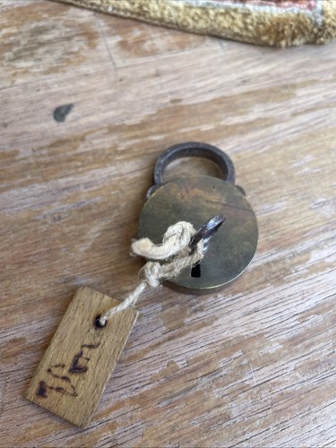 Ancien petit cadenas - cadenas, laiton