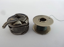 Boîtier à canette SIMANCO 39624 + canette pour Machines à coudre Singer