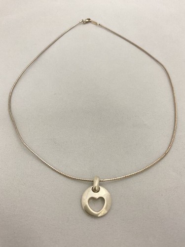 Authentique collier pendentif