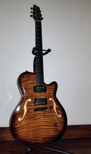 Godin flat five - godin,