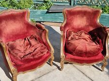 fauteuil velours rouge  vintage style Louis XVI, très confortable 
