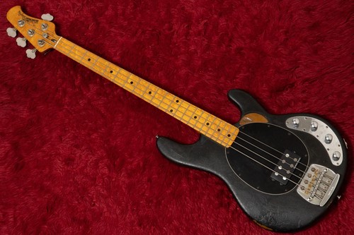 Ernie ball music man stingray - ball,