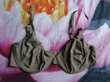 Soutien gorge à armatures