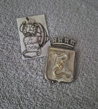 Insigne / pucelle 30 e