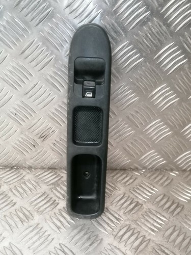 Commande bouton lève - , vitre