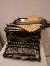 Magnifique Machine à écrire