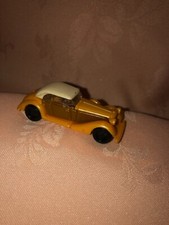 kinder jouet 1 voiture tbe