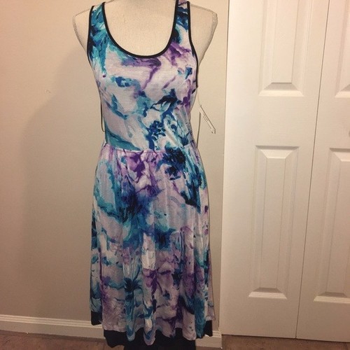 Nwt kensie tie dye cross - nwt,