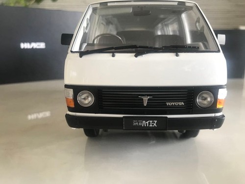 Toyota hiace h50 - 1/18, white