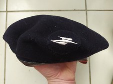 La poste - PTT : Ancien béret de facteur insigne tissé blanc