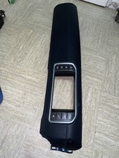 Carénage cuir tableau de bord Range Rover Evoque GJ32-19F211-KB / BJ32-04268AAW