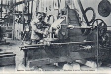 Carte postale ancienne - Lille 59 - Machine à tailler les engrenages