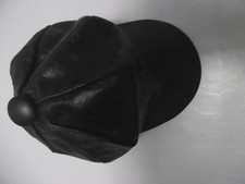 Casquette en cuir noir 
