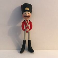FIGURINE PVC PETIT SOLDAT CASSE NOISETTES