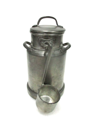 Petit pot lait avec sa - lait,
