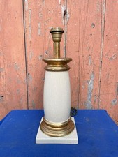 Pied de lampe en bois et