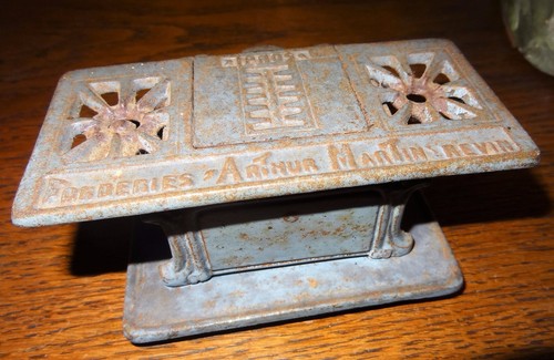 Ancien encrier fonte - , forme