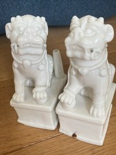 Anciennes  porcelaines de CHINE - paire Chiens de Fô - époque a déterminer