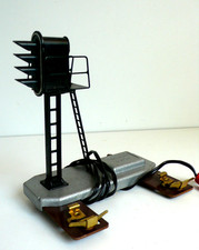 TRAINS HORNBY ANCIEN  SIGNAL LUMINEUX   TÔLE   ÉCHELLE "O"   Ht 14 cm  ANNÉES 50