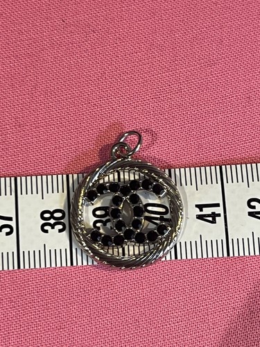 Pendentif breloque charm