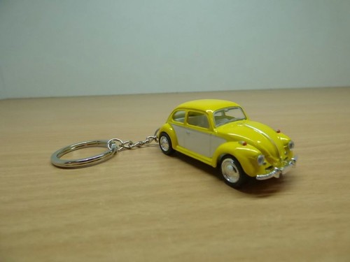 Porte cle coccinelle jaune - vw,