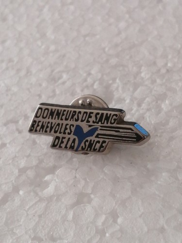 Pin pins train - pin,