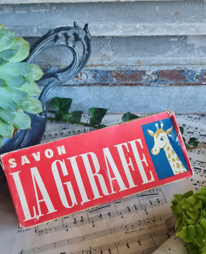 Ancienne boite vide carton - ,