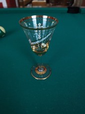 Verre de communion à pied ancien décor doré et émaillé