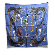 Foulard en soie HERMES Carre