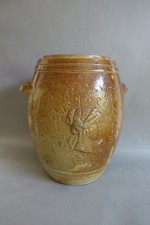 Saloir ancien en grès au sel