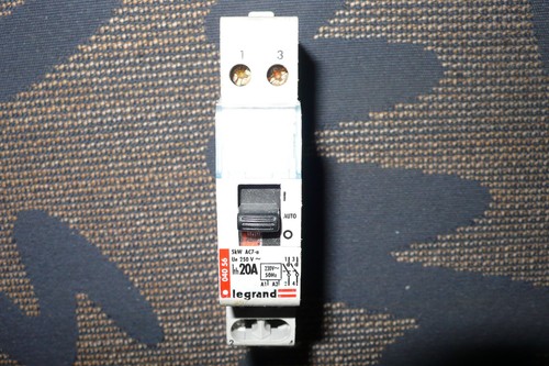 Contacteur 20ampere jour - jour/, nuit