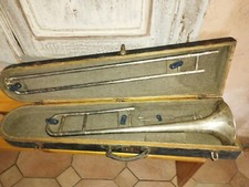 Antoine Courtois PARIS Trombone à coulisse métal argenté ancien à nettoyer