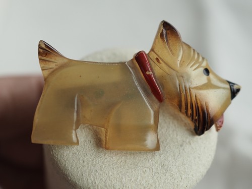 Broche ancienne caniche corne - ancienne,