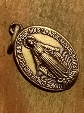 Médaille Religieuse Ancienne