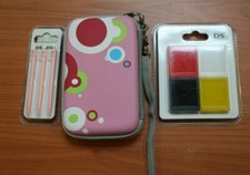 Nintendo DS lite  3 stylet  +1 sacoche +4 boites protection  neuf  blister