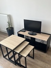 Ensemble meuble TV et 3 tables basses gigognes noir et bois clair