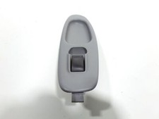 COMMANDE LEVE-VITRE AVANT DROIT NISSAN ALMERA TINO phase 2 (04/2003 09/2006)