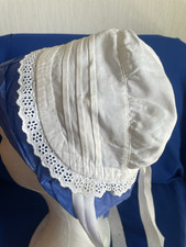 ancienne petite coiffe régionale  cousue main (ref H39)