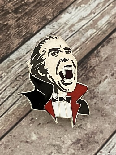 Pin film dracula - dracula, signé