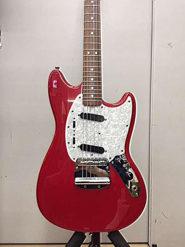 Guitare électrique momose - guitare,