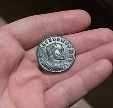 SUPERBE Grand follis de Sévère II, GENIO POP-VLI ROMANI, Lyon PLC (8,98g).