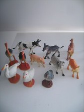 Ensemble de 11 figurines